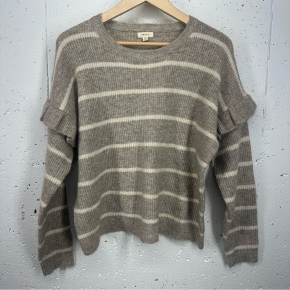 debut size Women’s Large Beige Striped Ruffle Sweater - Picture 4 of 12